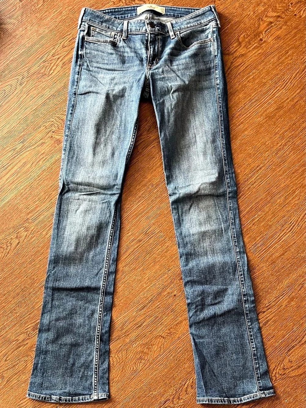 Hollister The Hollister Boot Low-Rise Bootcut Jeans Boot Cut Jeans Waist 28 x 35